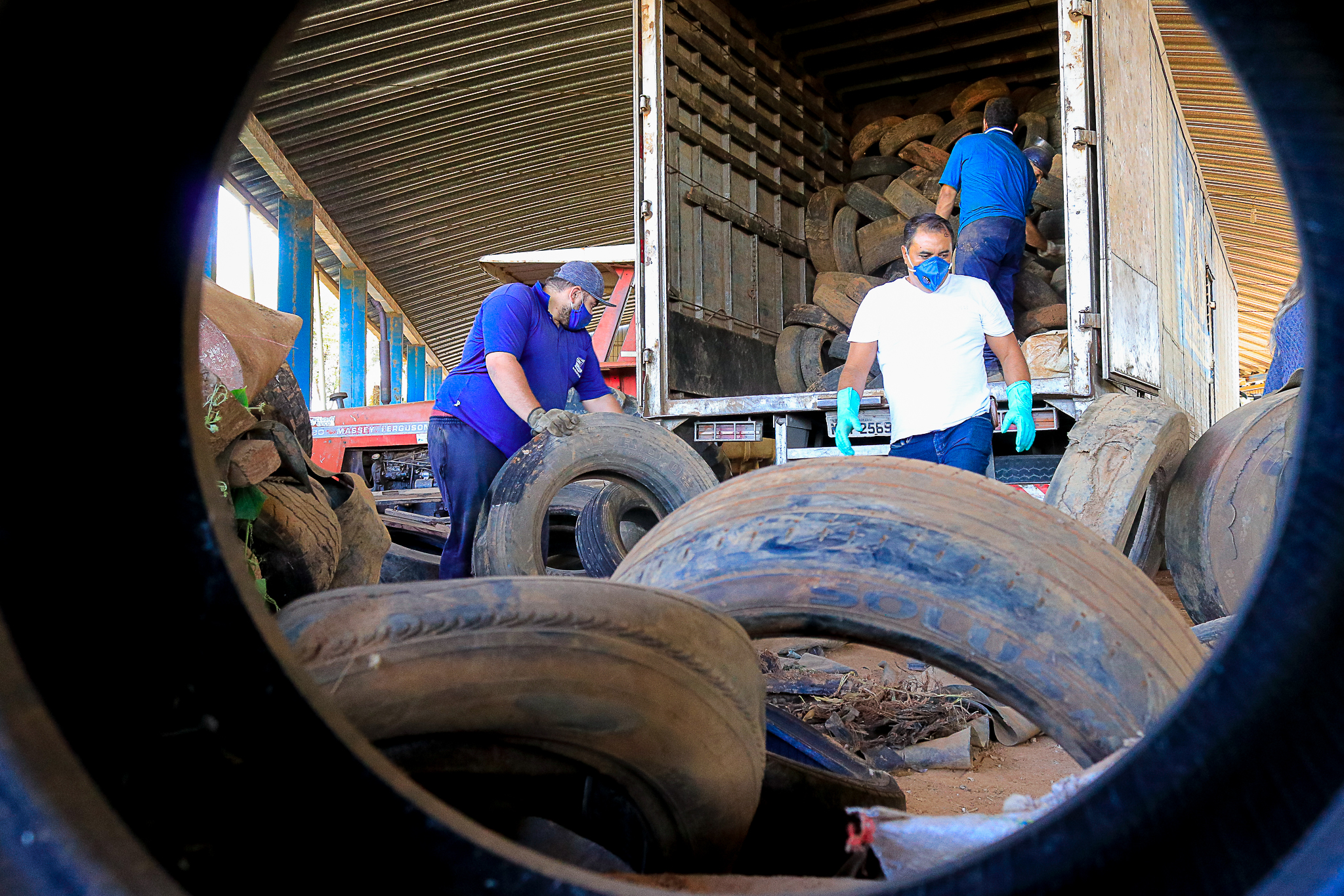 Tibagi faz coleta de pneus usados