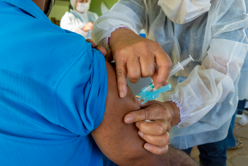 Tibagi recebe 505 doses da vacina contra a Covid-19