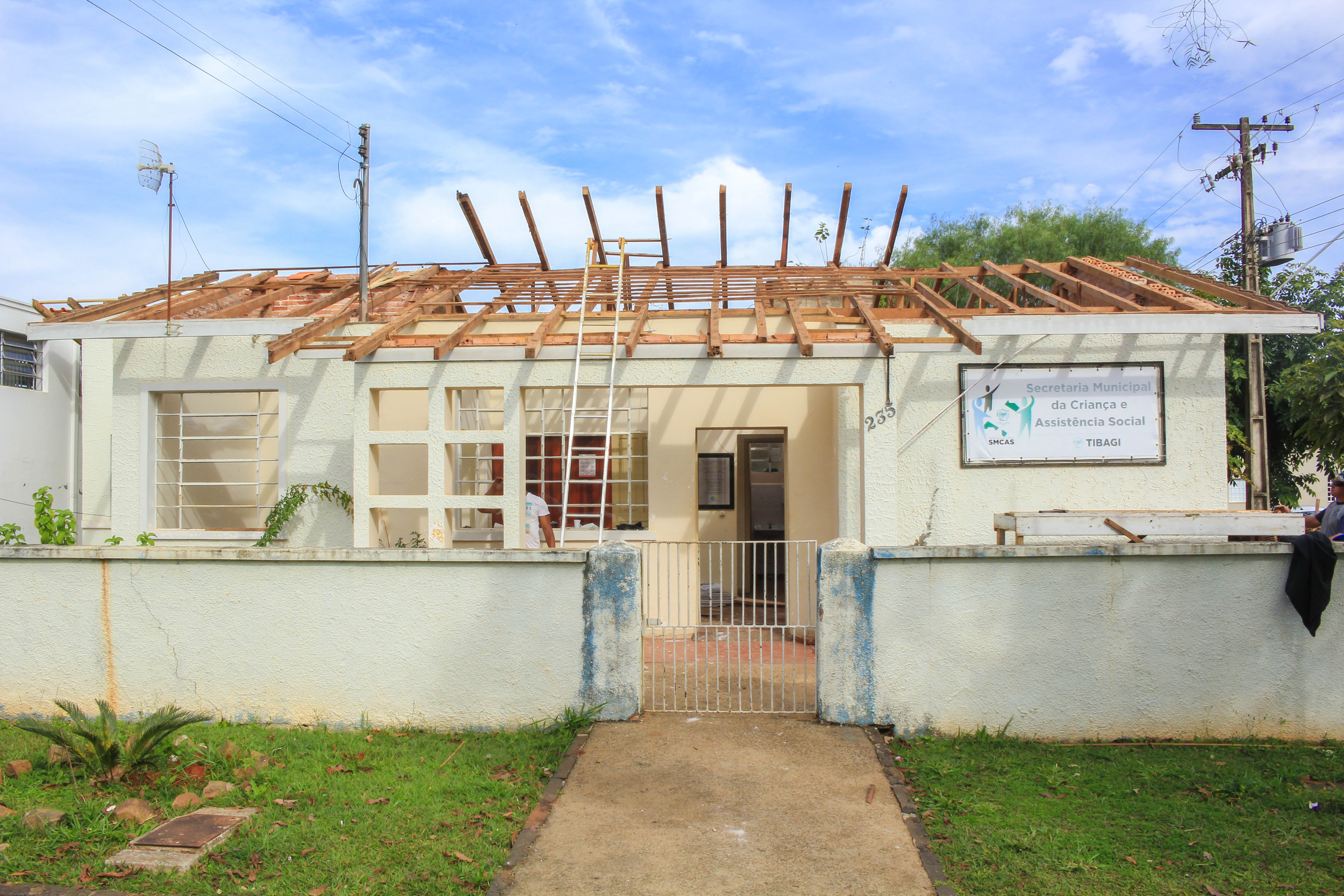 Assistência Social de Tibagi realiza reforma no prédio da secretaria e do CRAS