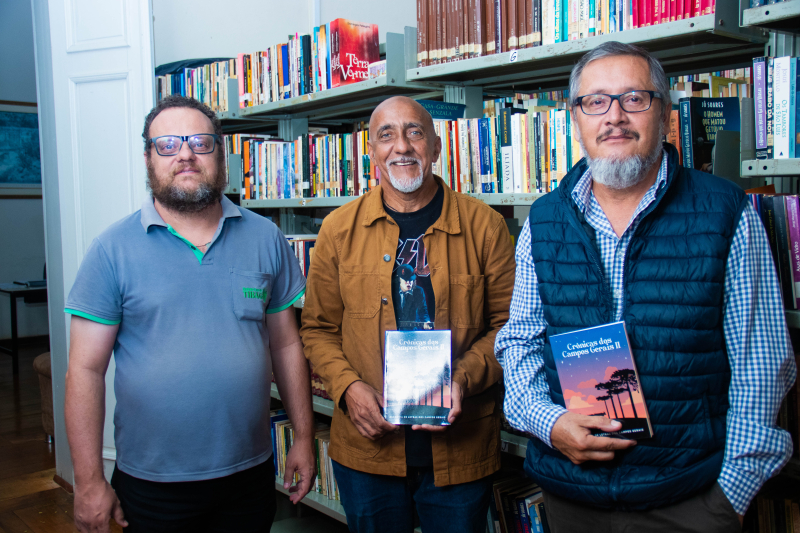 Três cronistas de Tibagi fazem parte do livro Crônicas dos Campos Gerais: volume 2