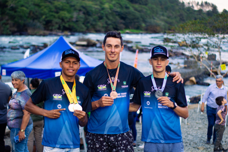 Cinco atletas da canoagem de Tibagi são contemplados com o programa Bolsa Atleta