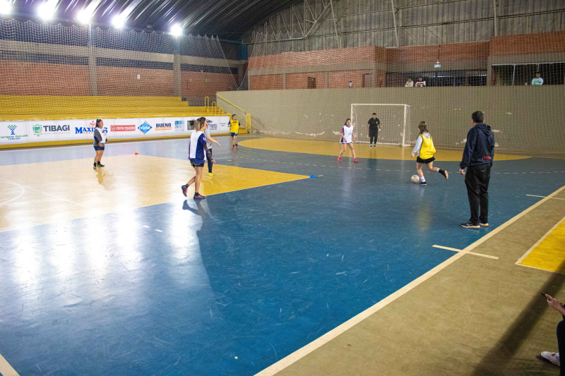Futsal feminino de Tibagi segue preparação para fase final regional dos Abertos