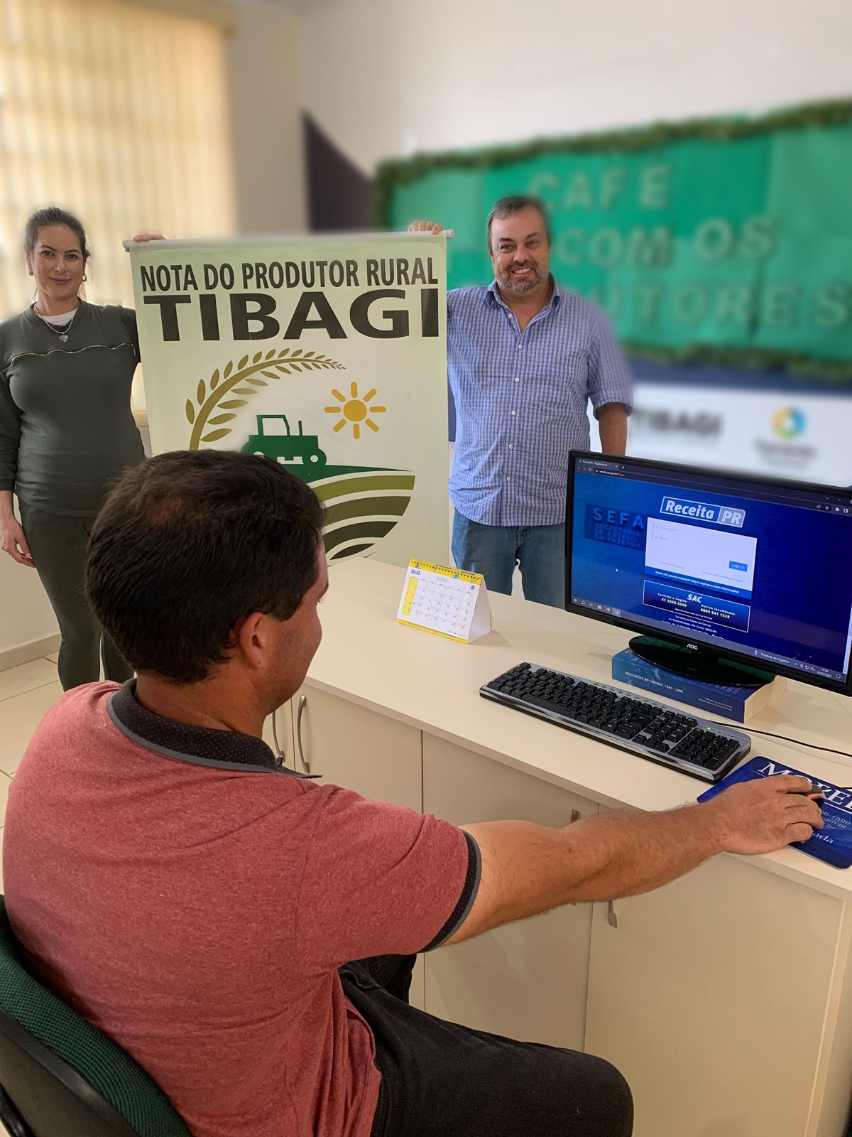 Finanças de Tibagi disponibiliza computador para emissão da Nota Fiscal de Produtor eletrônica