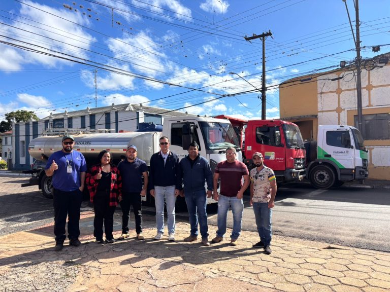 Força-tarefa leva água a comunidades rurais de Tibagi após temporal