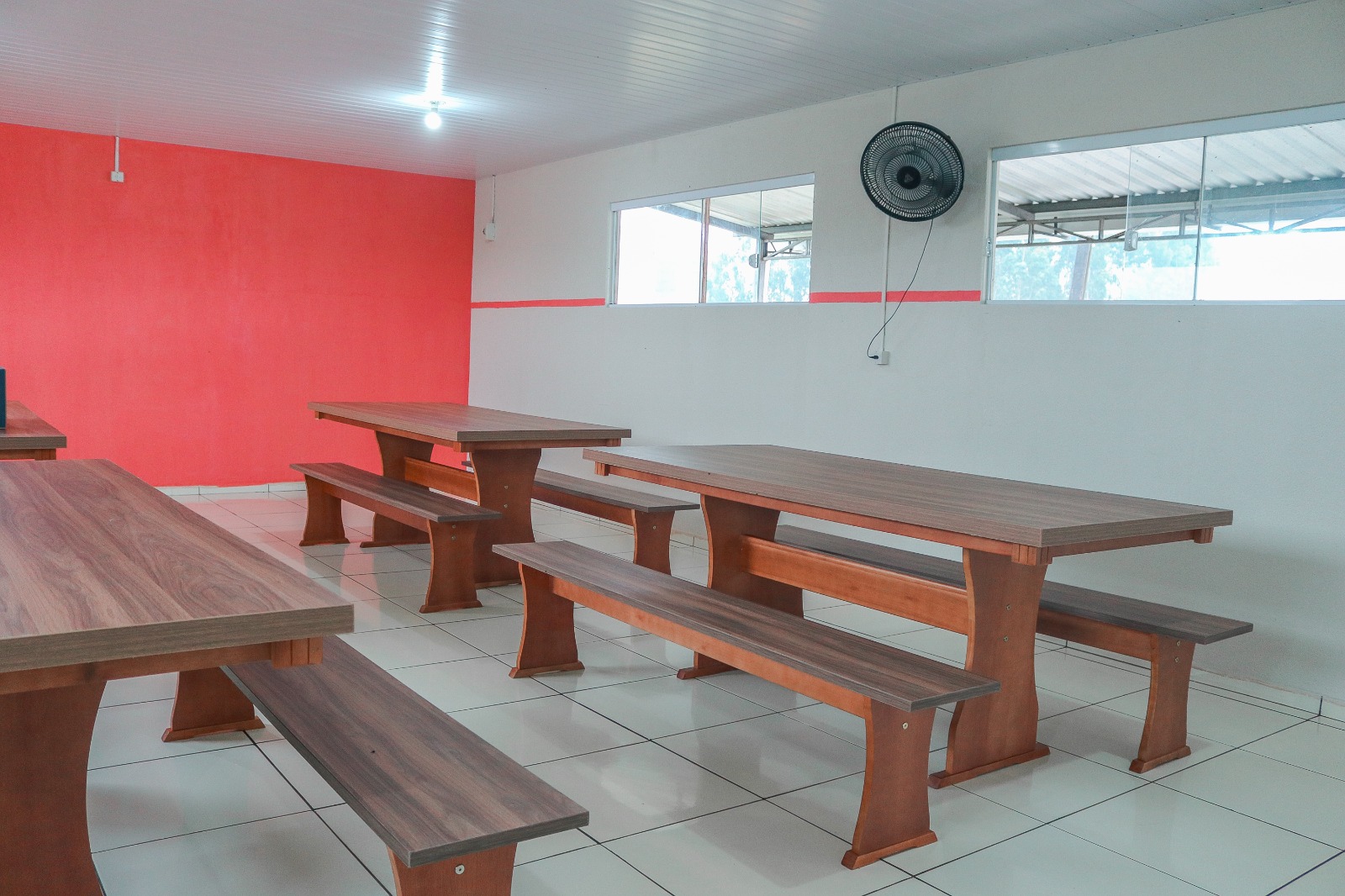Imagem Notícia: ACAMARTI recebe novos móveis através do Fundo Social do Sicredi