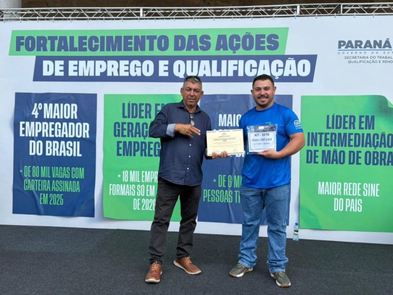 Agência do Trabalhador recebe novo veículo e é reconhecida por desempenho em 2025