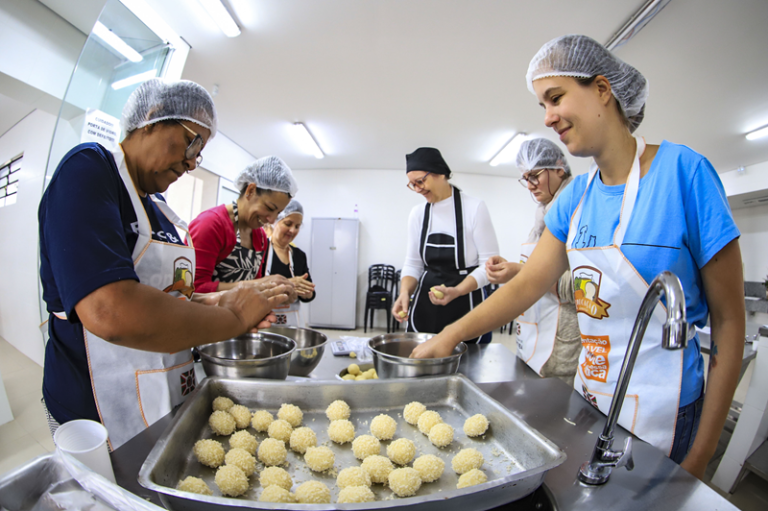 Inscrições abertas para curso gratuito de preparo de salgados